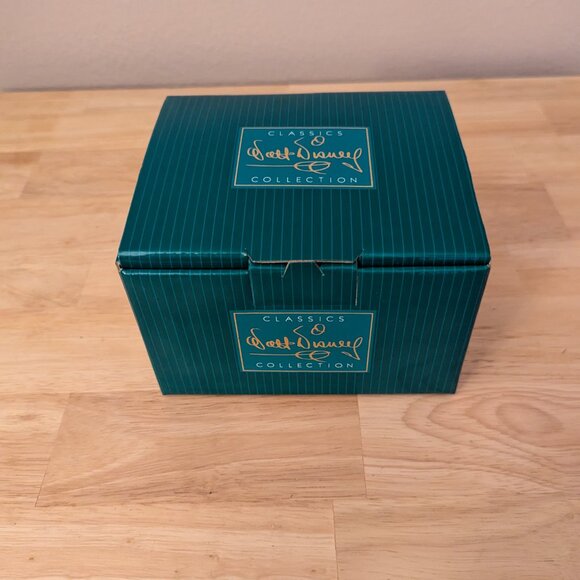 WDCC Figaro and Cleo ornament "Purrfect Kiss" from Pinocchio new in Box with COA - Picture 11 of 12